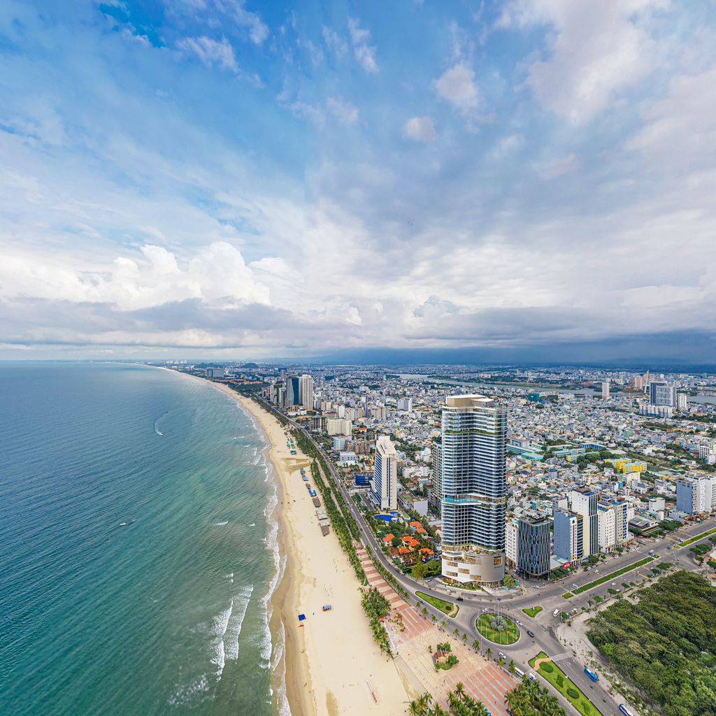 Da Nang coastline panorama